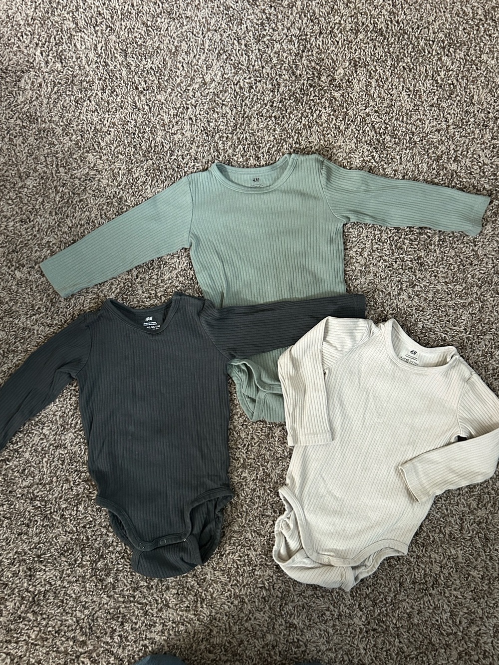 H&M organic cotton Ribbed Bodysuit onesies - Sage, Charcoal, Cream